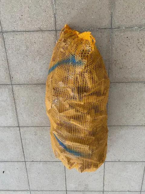 Bois de chauffage en épicéa-Séché à l'air