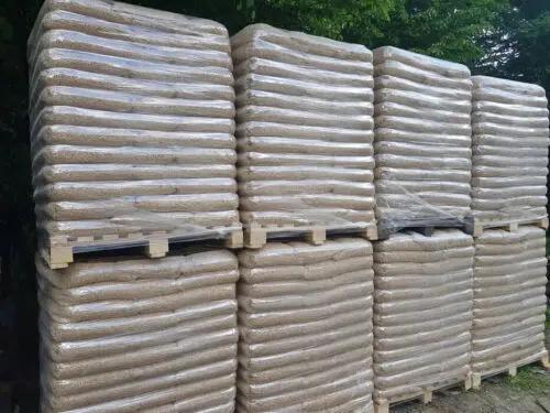 Pellets de bois en sac Pellets de chauffage Bois de chauffage 15kgx20=300kg palette classe A